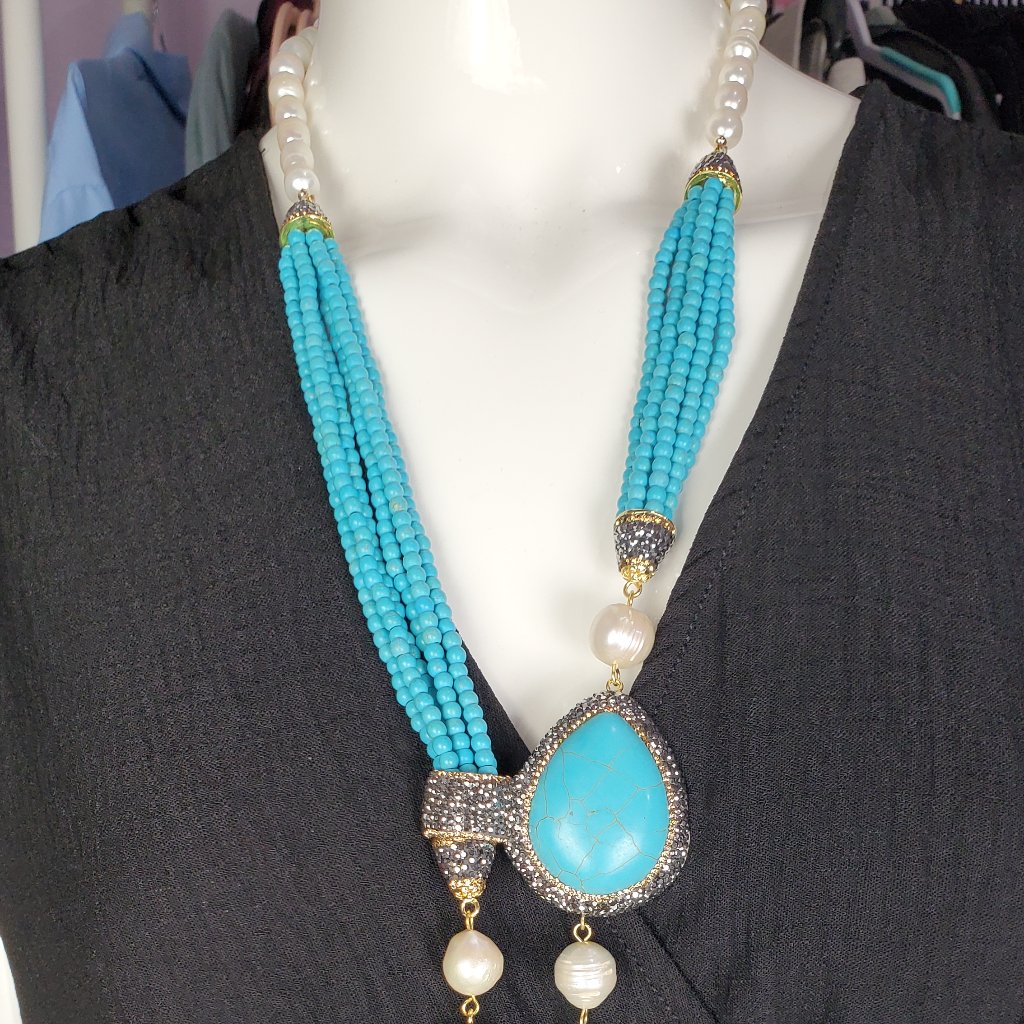 Women's Fashion Gem And Crystals Necklace